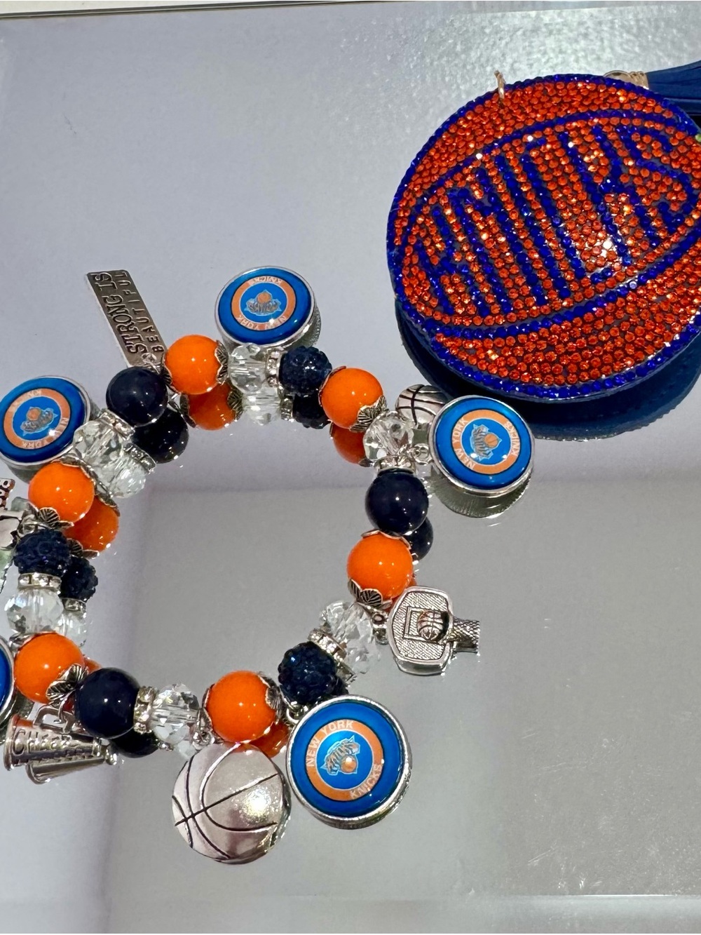 New York Knicks Basketball Stretchy Charm Bracelet & Keychain Set